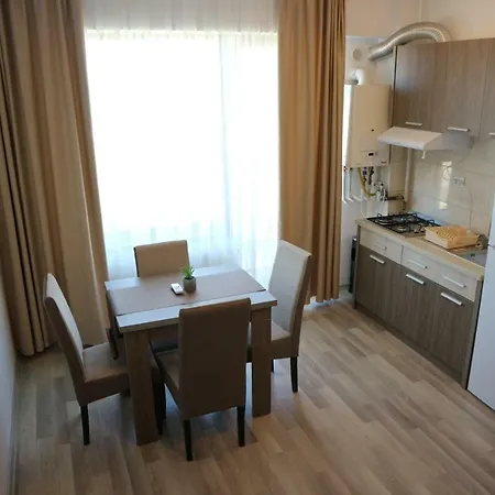 Sea View Summerland Studio Apartment Constanta